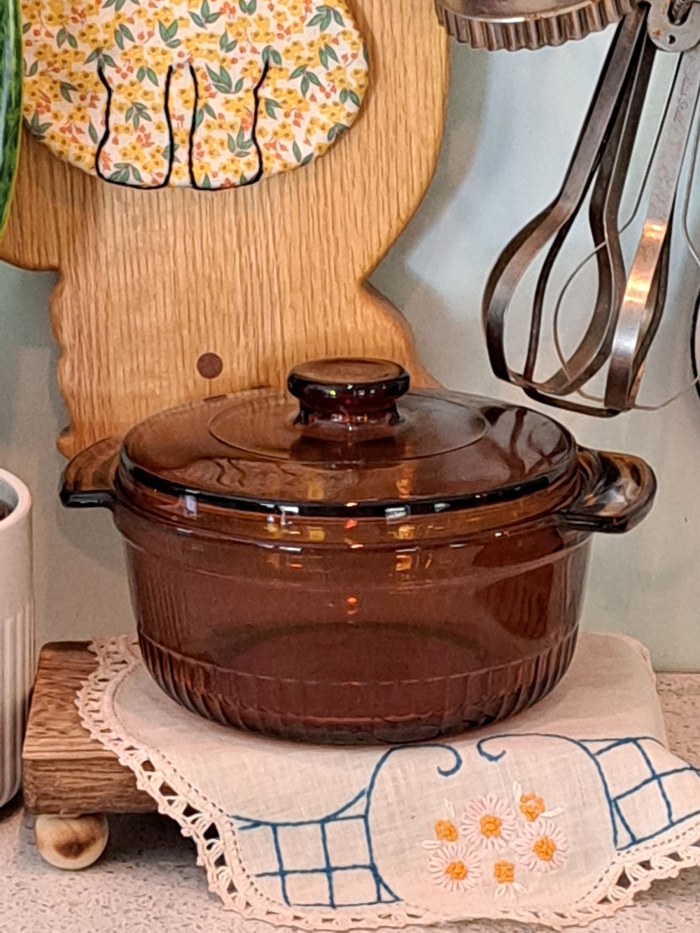 Anchor Hocking Amber Glass Lidded Casserole Dish